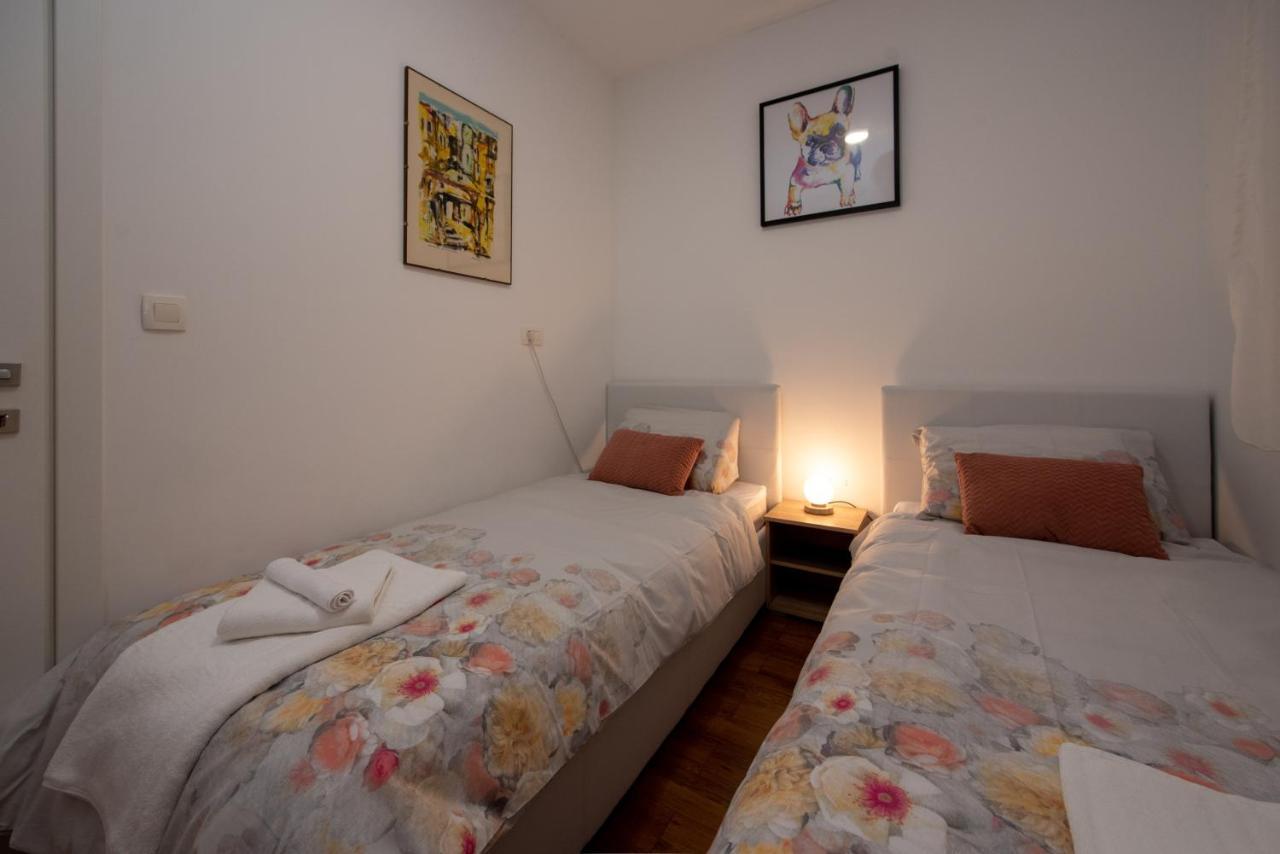 Apartment Miss Tina Trogir Kültér fotó