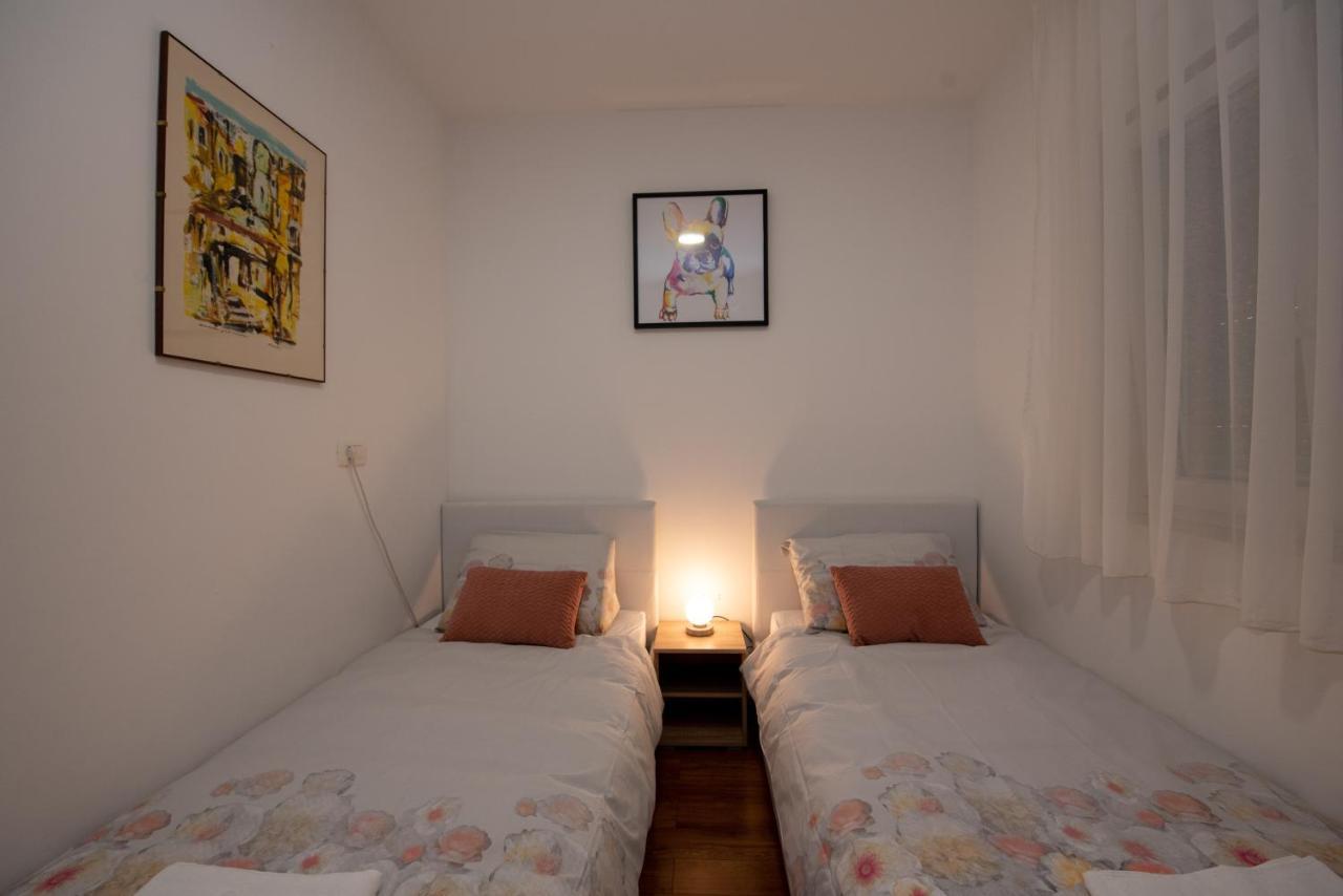 Apartment Miss Tina Trogir Kültér fotó