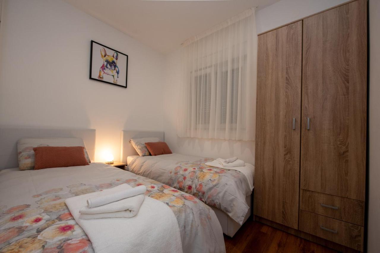 Apartment Miss Tina Trogir Kültér fotó