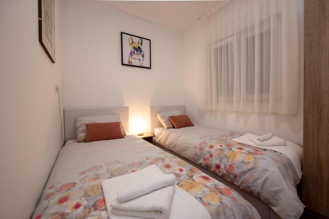 Apartment Miss Tina Trogir Kültér fotó