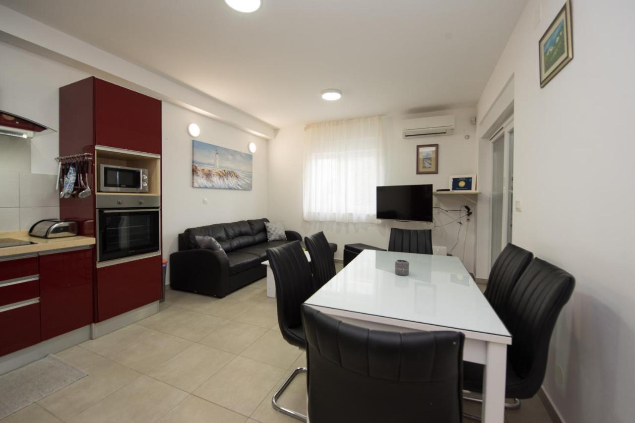 Apartment Miss Tina Trogir Kültér fotó